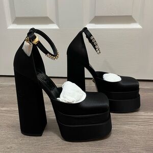 Versace Medusa Aevitas Platform Heels / Pumps
